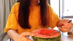 留学前吃瓜,那些让人捧腹的“吃瓜”故事